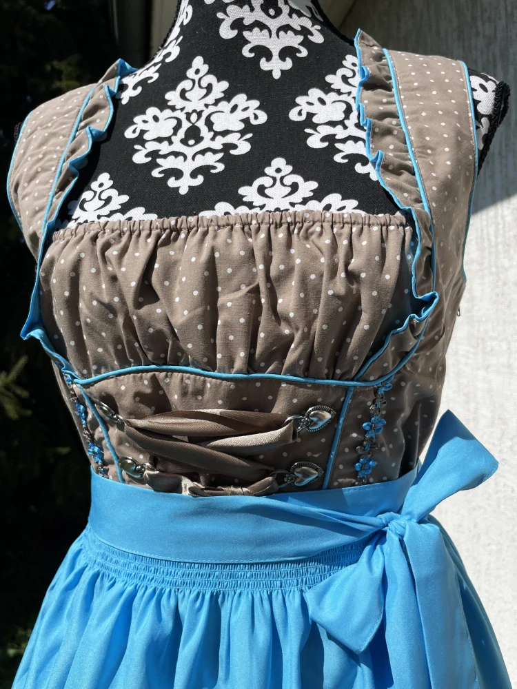 Dámské dirndl šaty, selský styl vel. 40/42