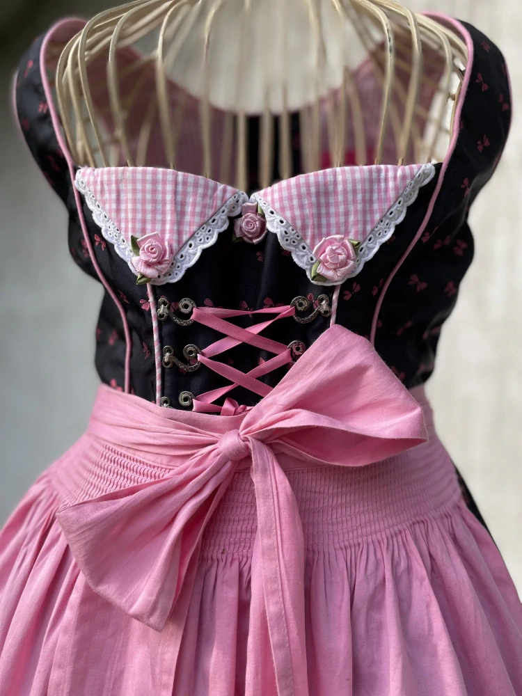 Dámské dirndl šaty v selském stylu vel. XS