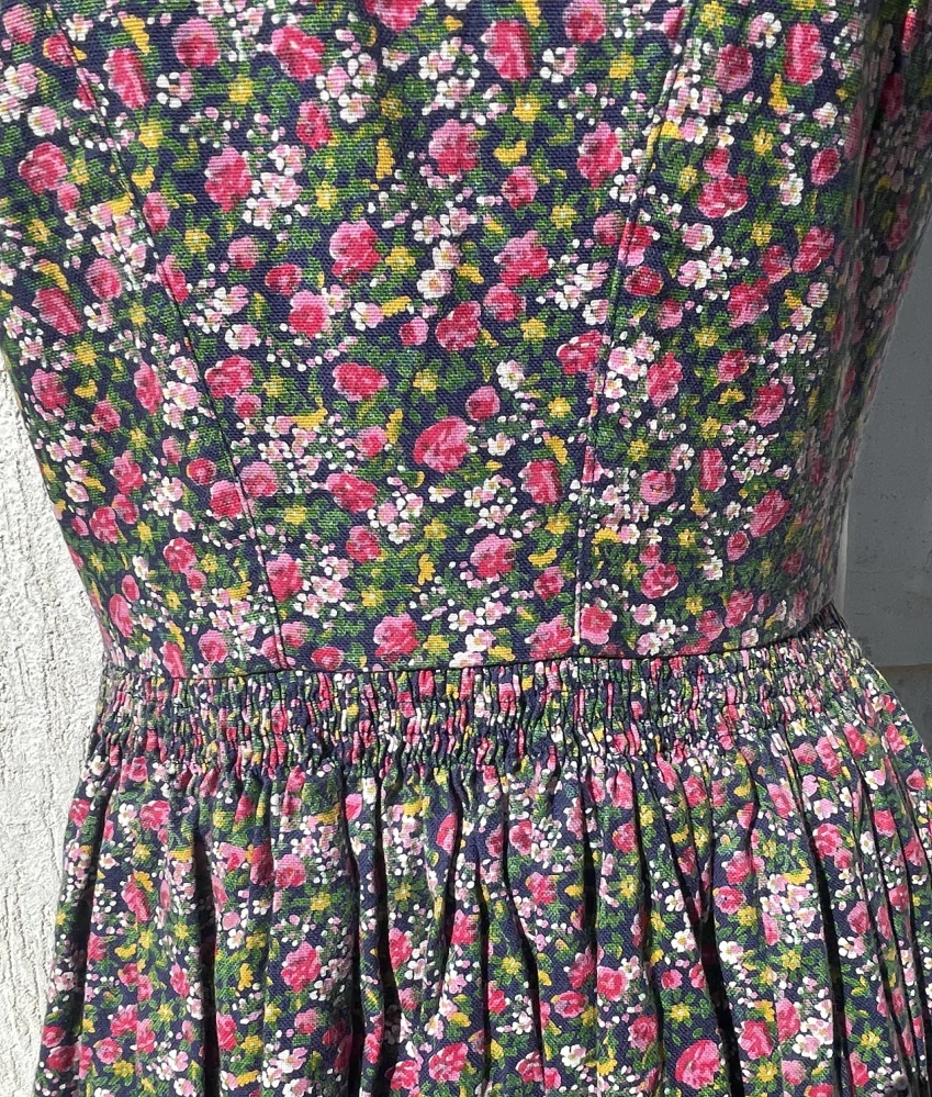 Dámské dirndl šaty v selském stylu vel. 36/38