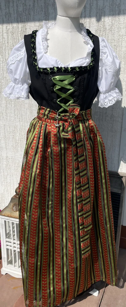 Dámské dirndl šaty selský styl vel. 42