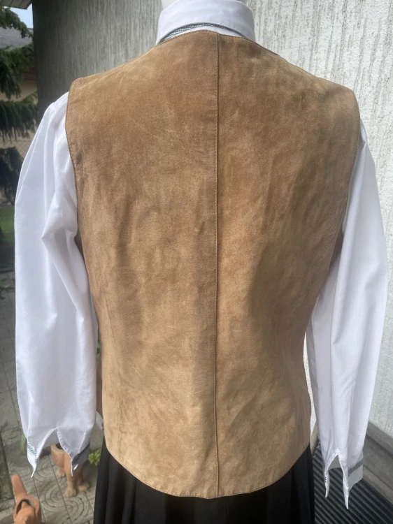 Dámská kožená vesta v selském, indiánském, country, western stylu vel. 42