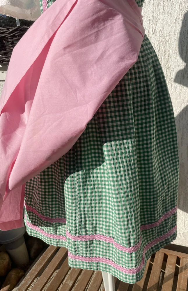 Dámské dirndl šaty selský styl Oktoberfest vel. 38