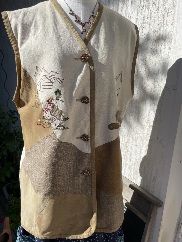Dámská vesta v selském, country, vintage stylu vel. 42