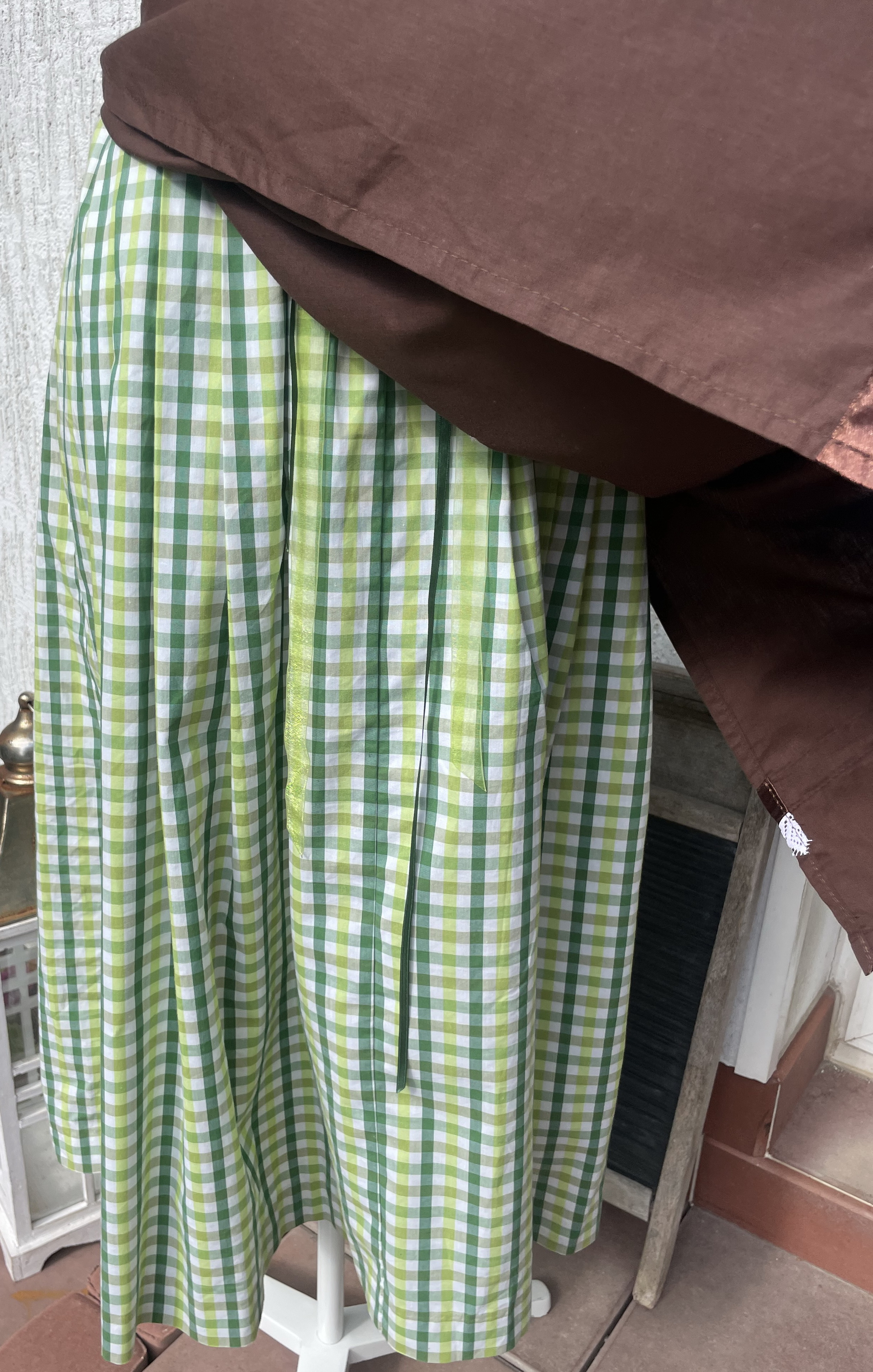 Dámské dirndl šaty selský styl Oktoberfest vel. 40