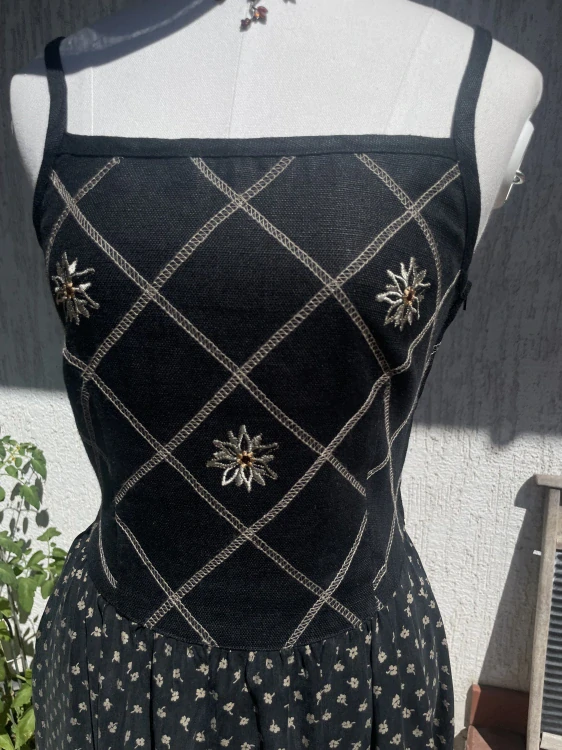 Dámské lněné šaty v selském stylu vel. XS/ 34