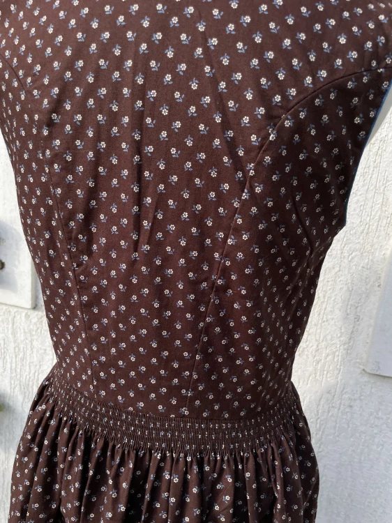 Dámské selské dirndl šaty se zástěrou vel. 38