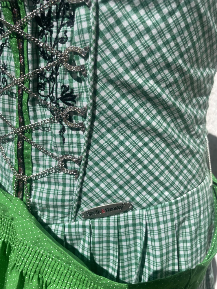 Dívčí dirndl šaty se zástěrou vel. 146/152
