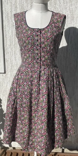 Dámské dirndl šaty v selském stylu vel. 36/38