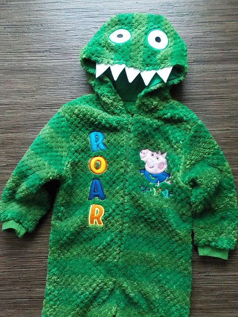LUXUSNÍ OVERAL DRAK PEPA PIG > 92